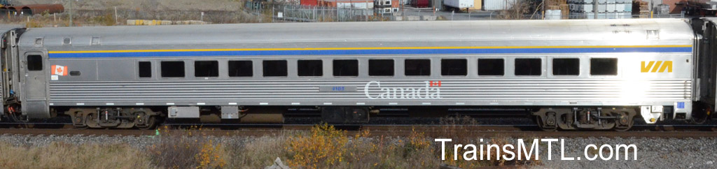 Passenger car VIA 4105 right side / Wagon de passager VIA 4105 coté droit